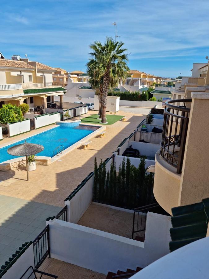 Agradable Adosado Con Piscina Villa Сиудад Кесада Екстериор снимка
