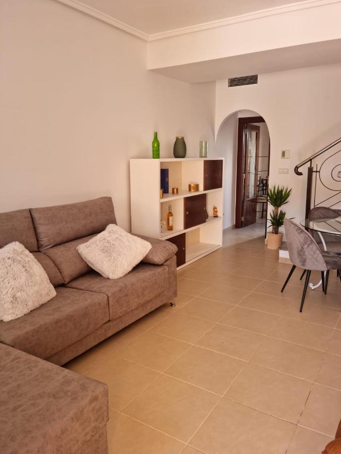 Agradable Adosado Con Piscina Villa Сиудад Кесада Екстериор снимка