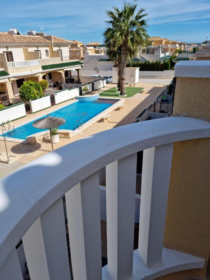 Agradable Adosado Con Piscina Villa Сиудад Кесада Екстериор снимка