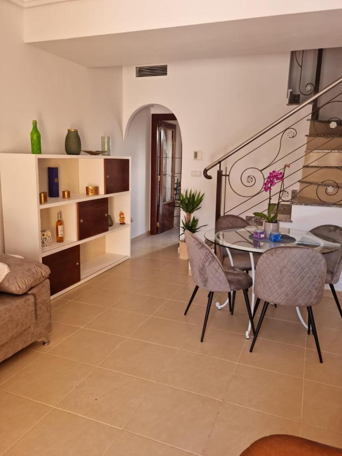 Agradable Adosado Con Piscina Villa Сиудад Кесада Екстериор снимка