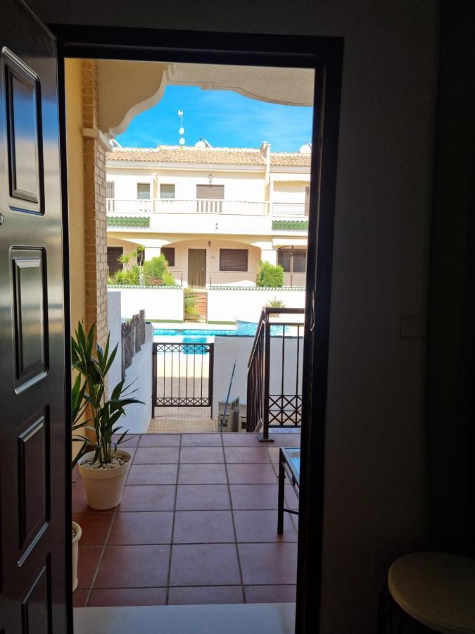 Agradable Adosado Con Piscina Villa Сиудад Кесада Екстериор снимка